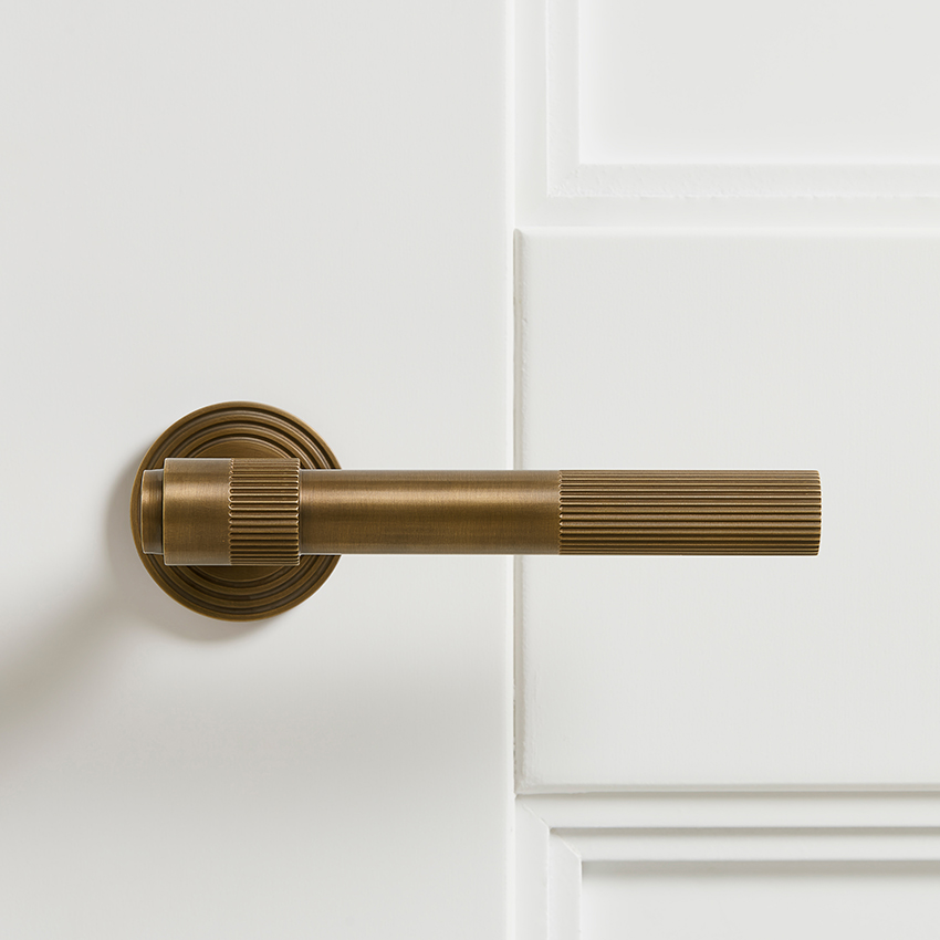 MayfairDoorHandle_LAB_Croft.jpg