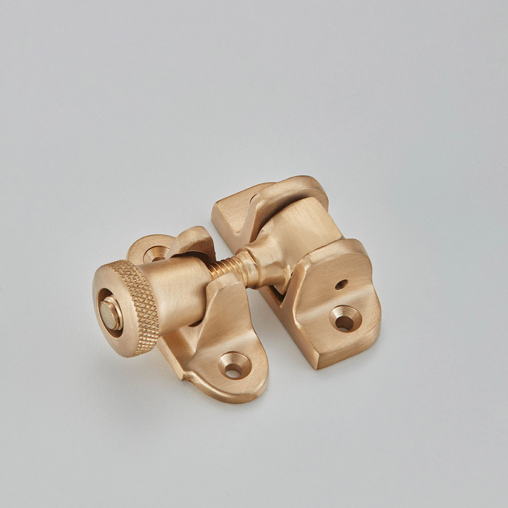 Lockable Brighton Fastener