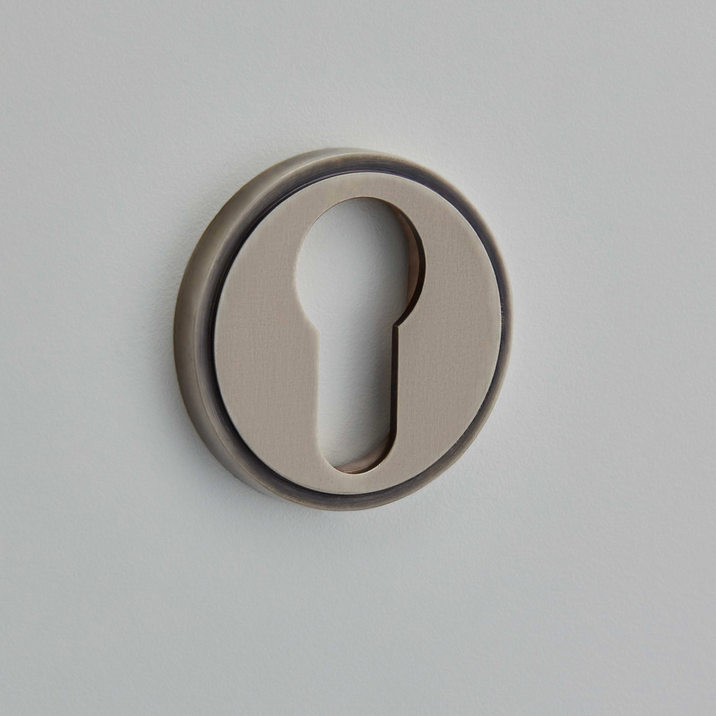 Round Edge Step Escutcheon