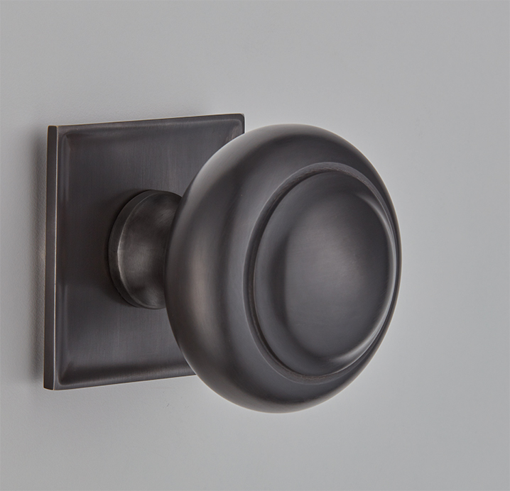 Camber Centre Door Knob on a Concave Square rose