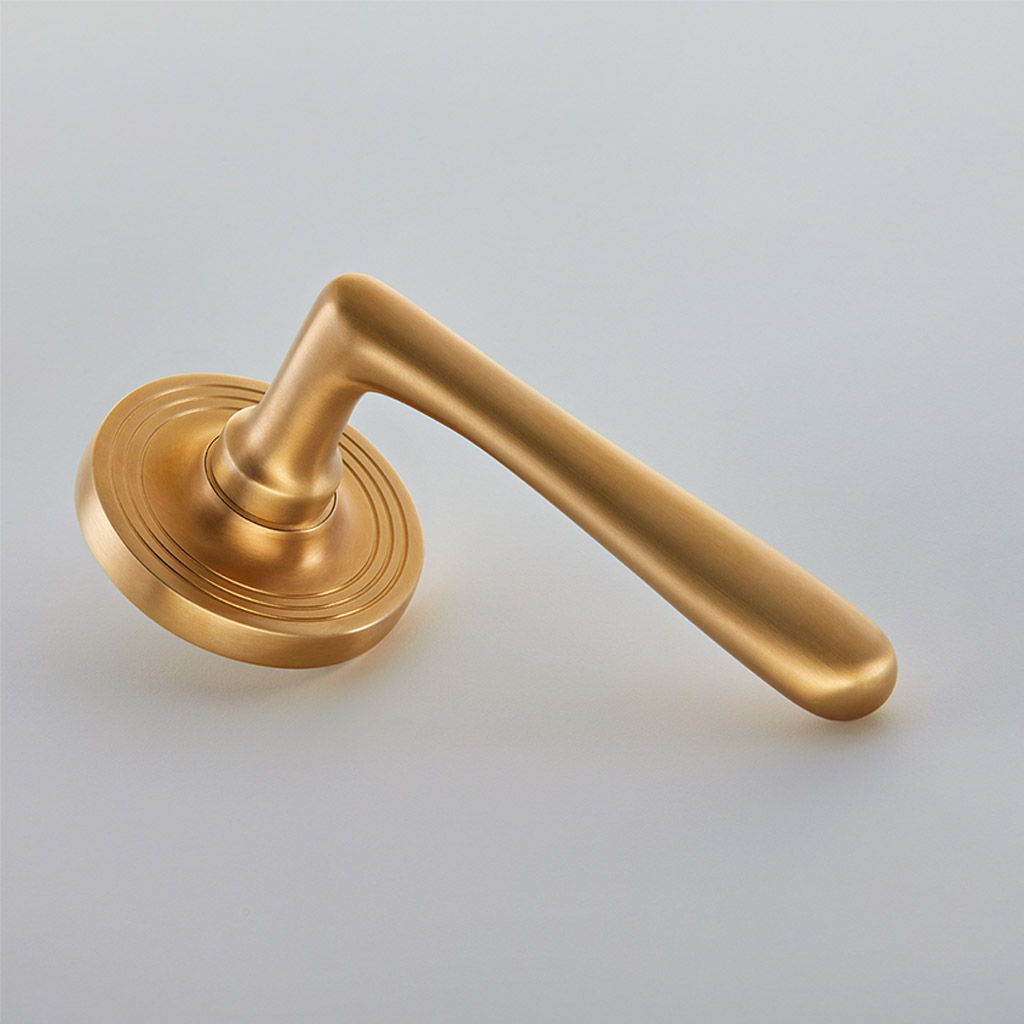 Elegance Door Handle on Reeded Covered Rose
