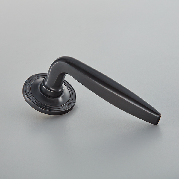 Maine Door Handle on Reeded Covered Rose